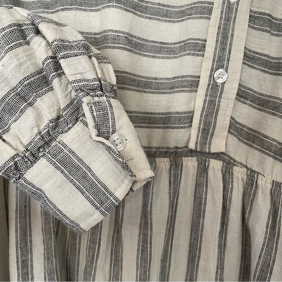 Linen high neck dress. Built By Wendy 2010 - Picture 10 of 12